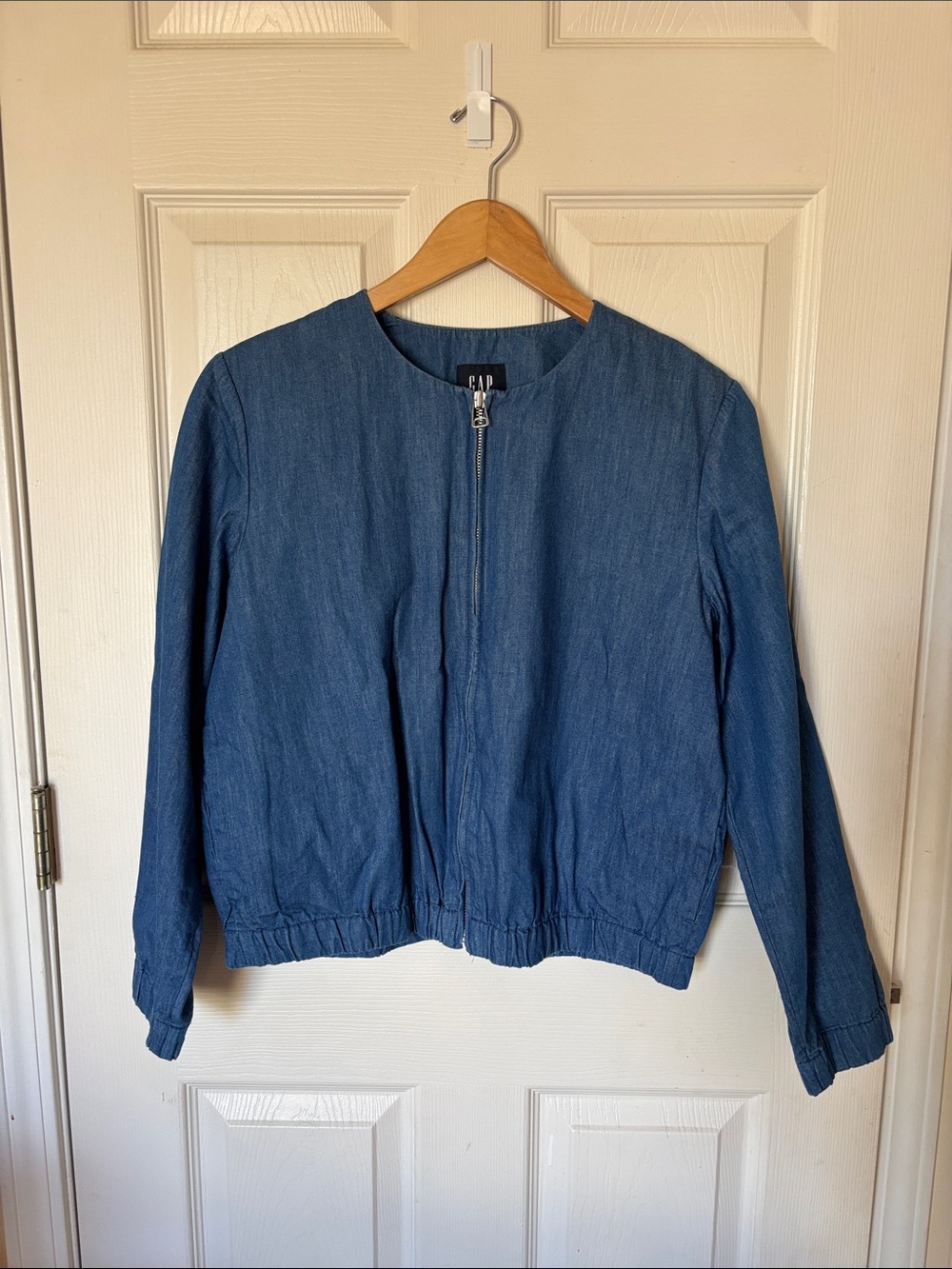 GAP Chambray Zip Up Jacket Size L | Cropped